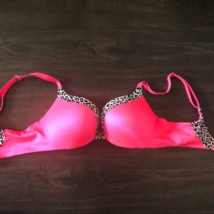 Victoria’s Secret Very Sexy Push Up- 32B